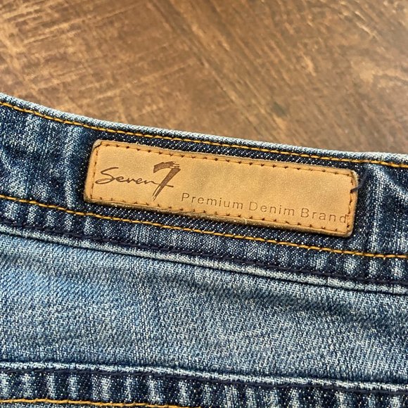 7 For All Mankind Bootcut Jeans - Size 30x32 - Picture 10 of 10